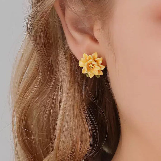 Gardenia Stud Earrings