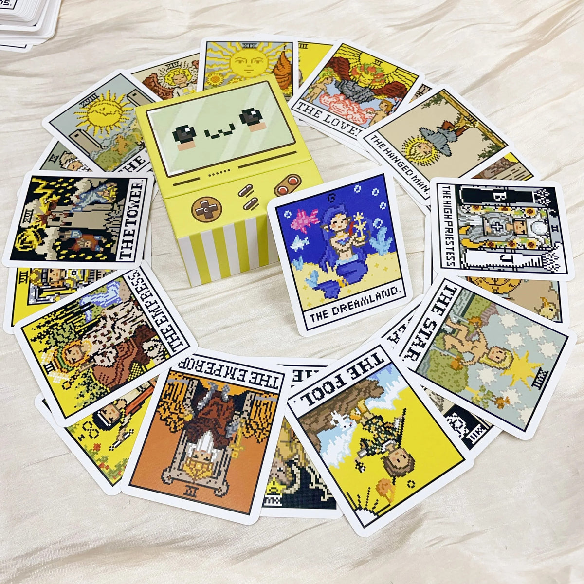 Mini Tarot de fantasía de 8 bits