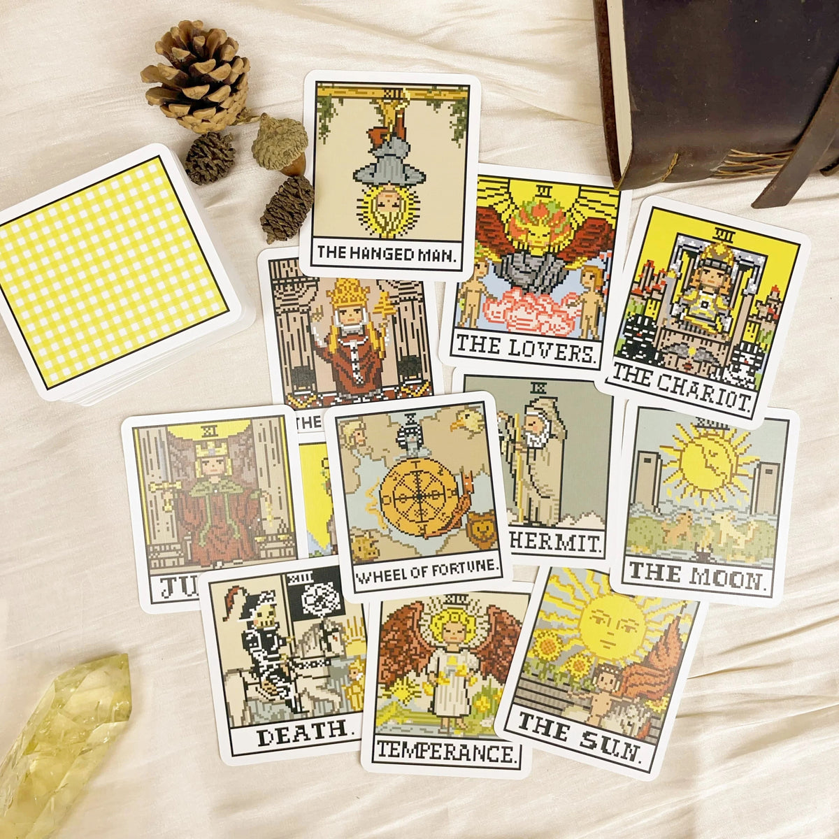 Mini Tarot de fantasía de 8 bits