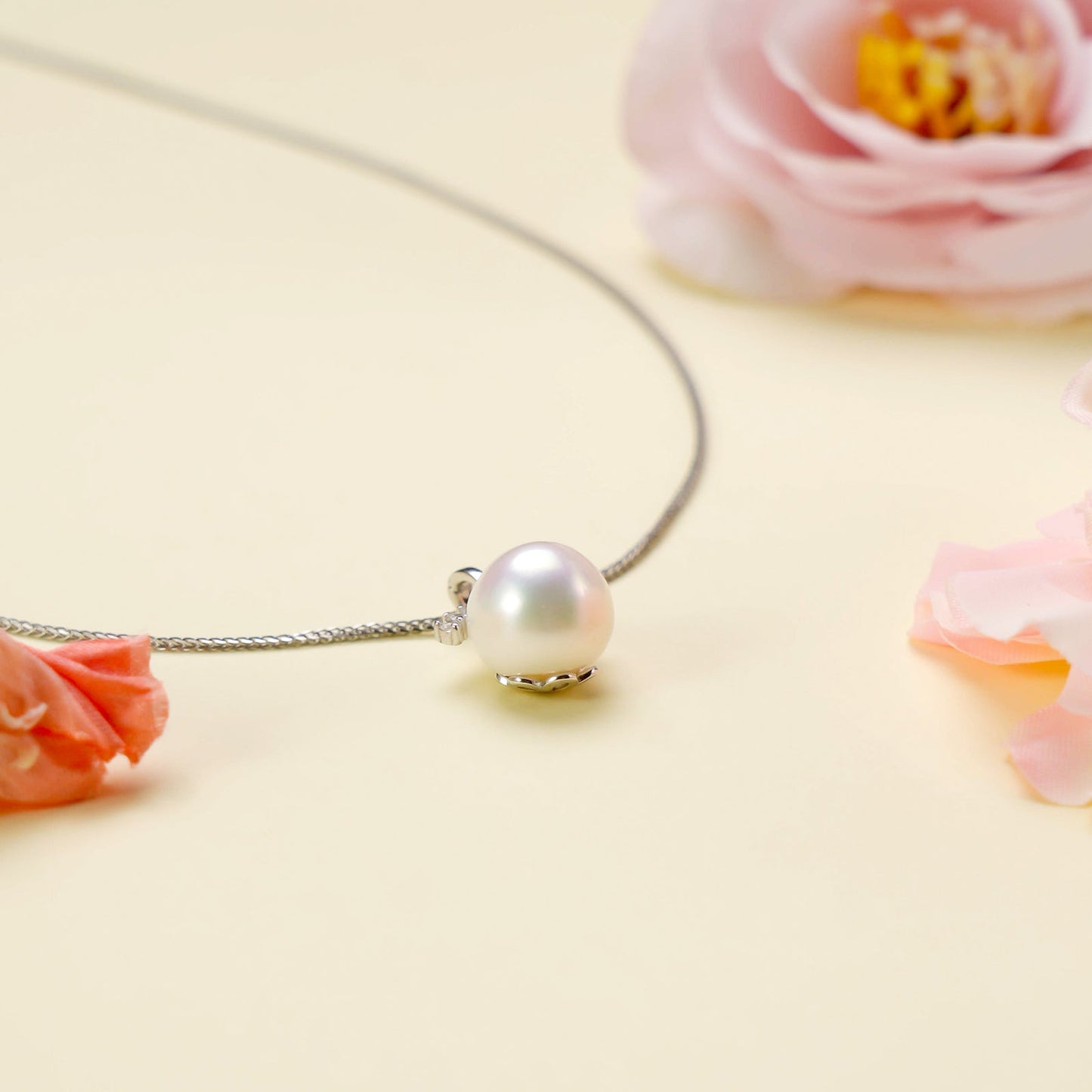 Freshwater Pearl Pendant Necklace