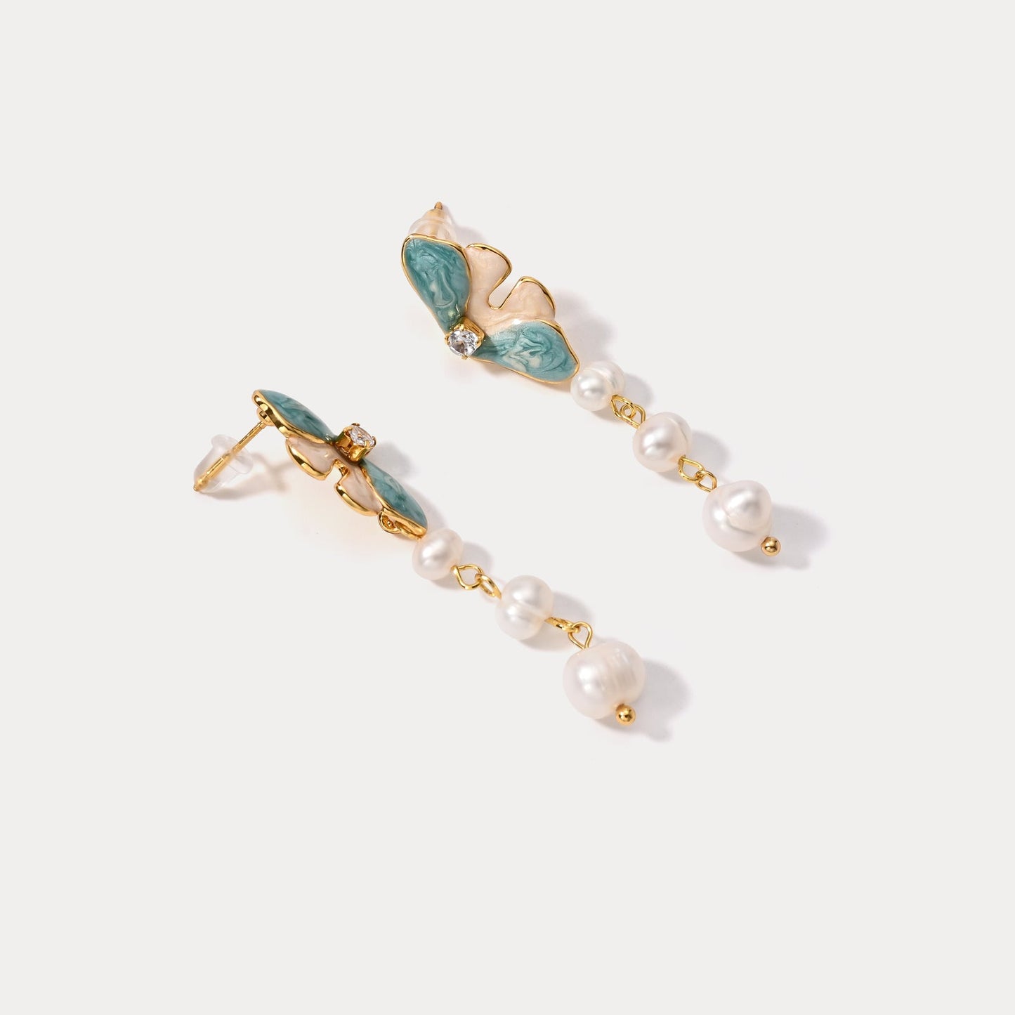 Butterfly Pearl Dangling Earrings