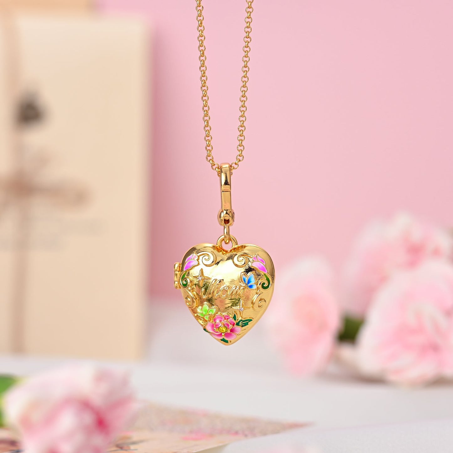 Mom Heart Locket Necklace