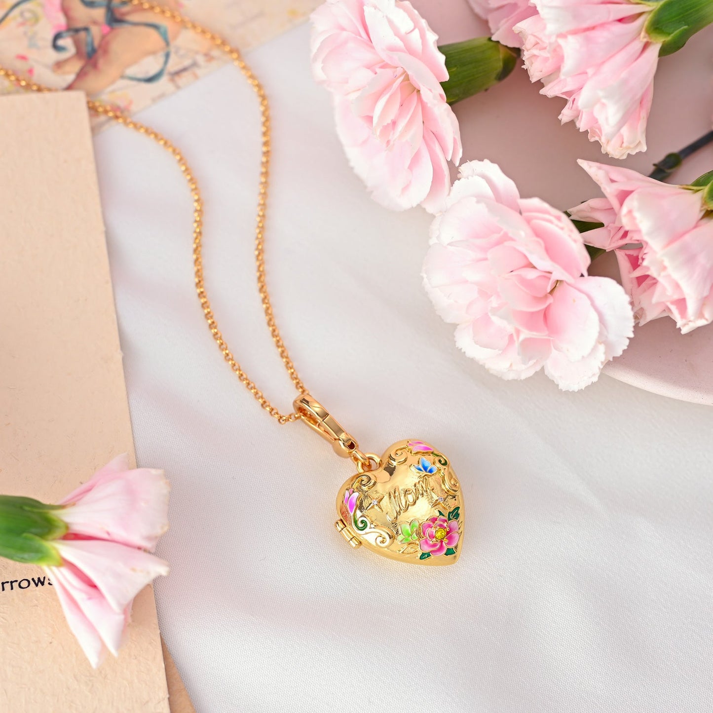Mom Heart Locket Necklace