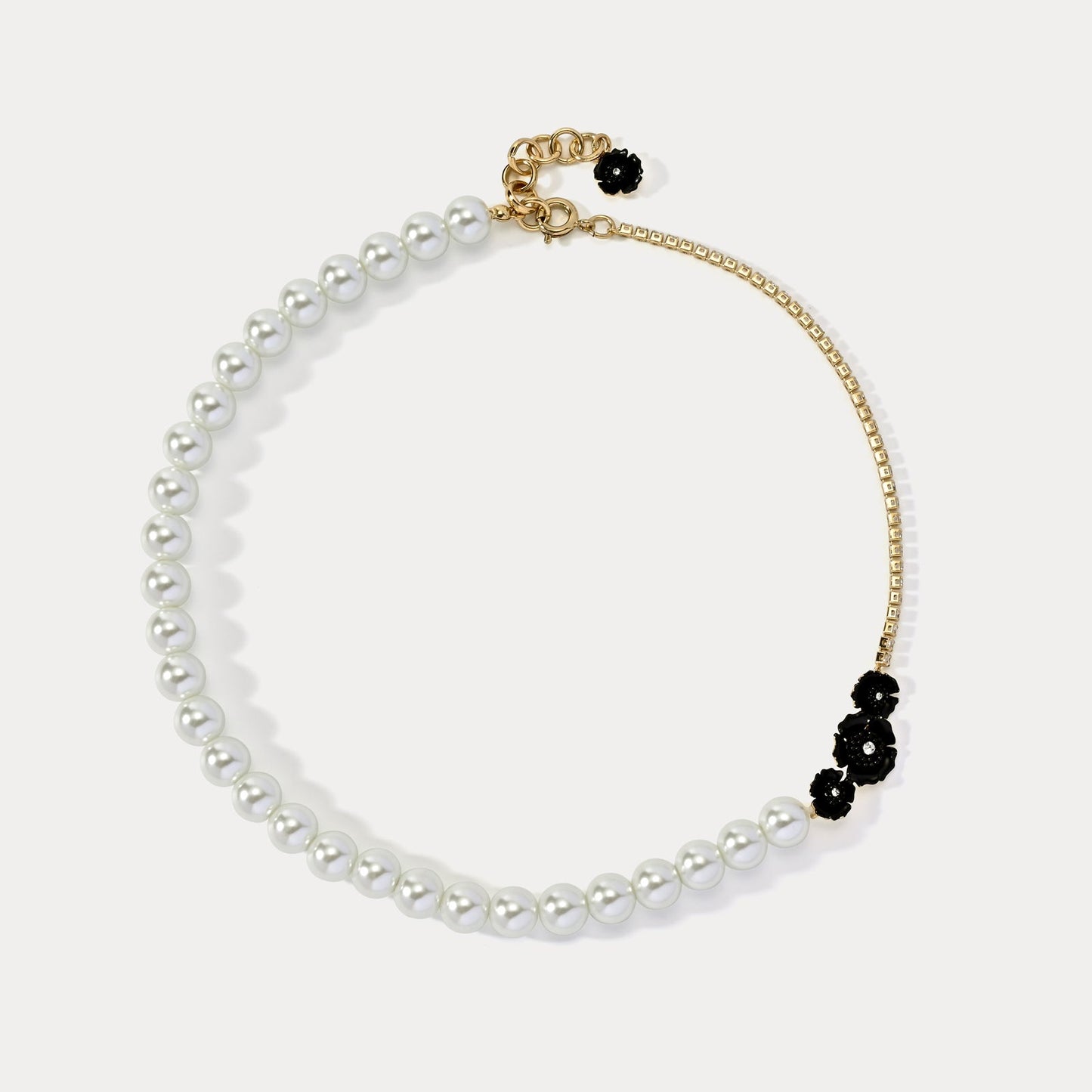 Black Flower Pearl Beaded Necklace