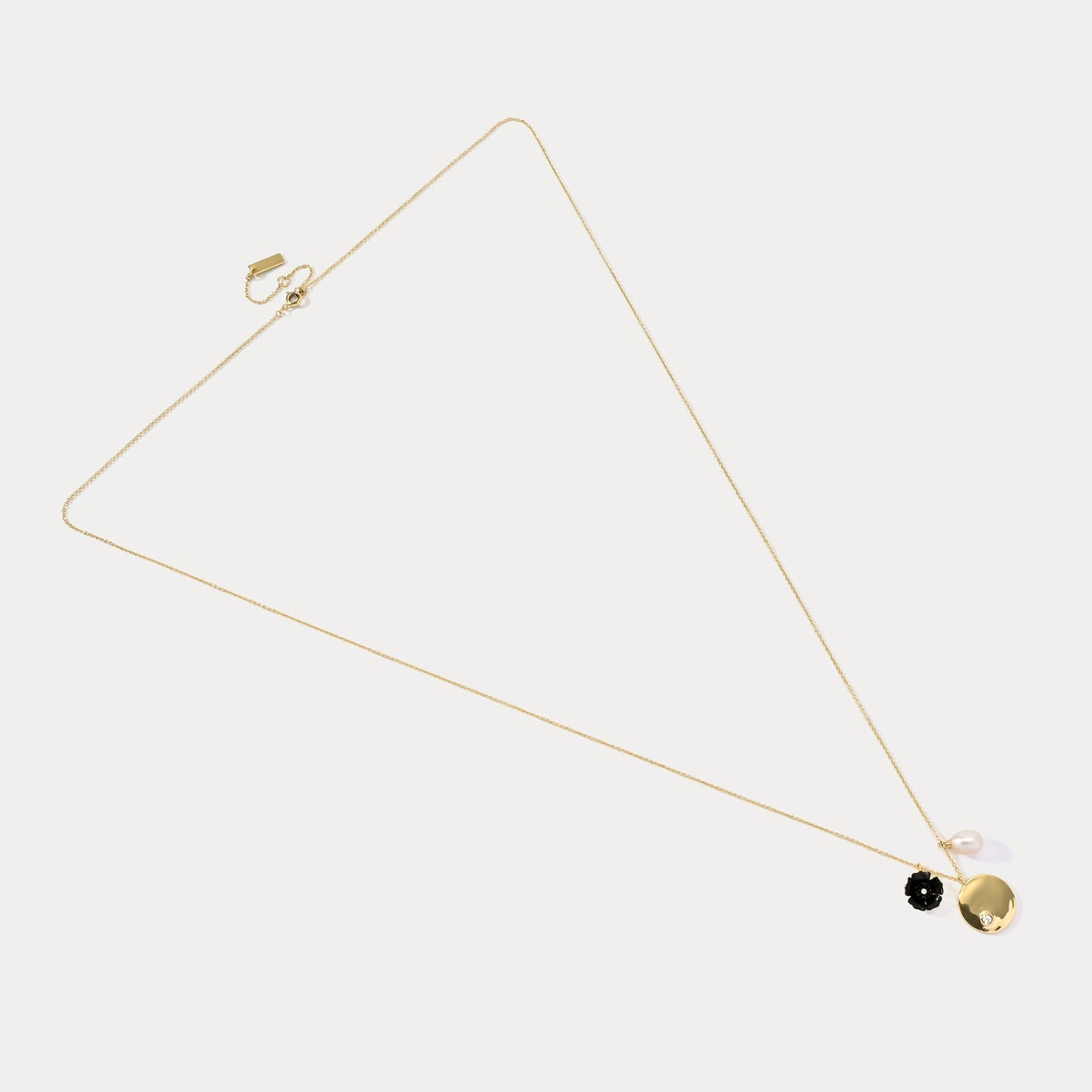 Black Flower Pearl Necklace