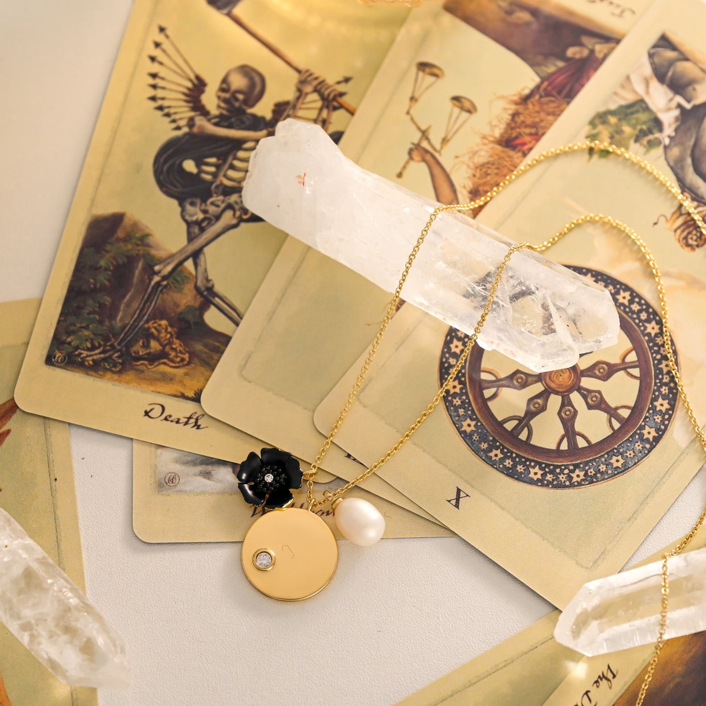 Black Flower Pearl Necklace