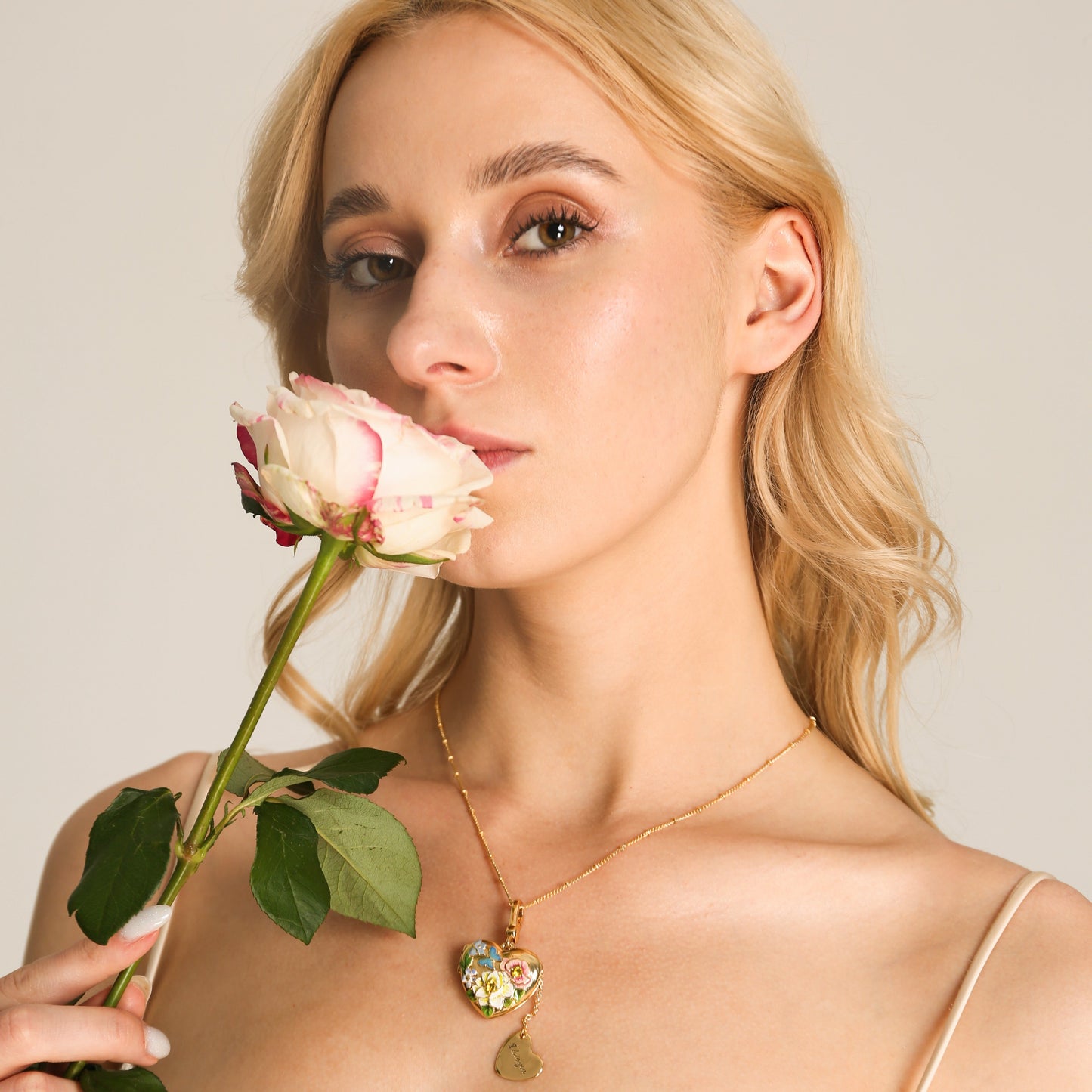 Flower Heart Shaped Locket Necklace