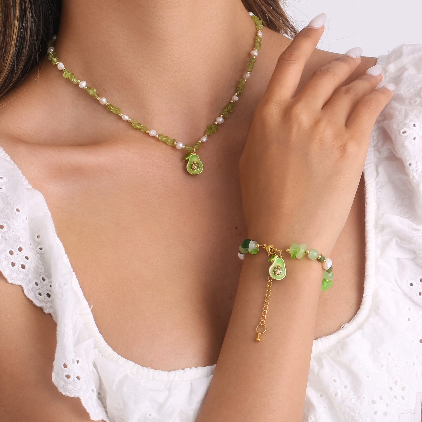 Pearl Avocado Necklace
