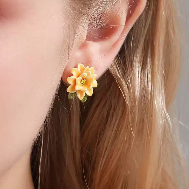 Gardenia Stud Earrings