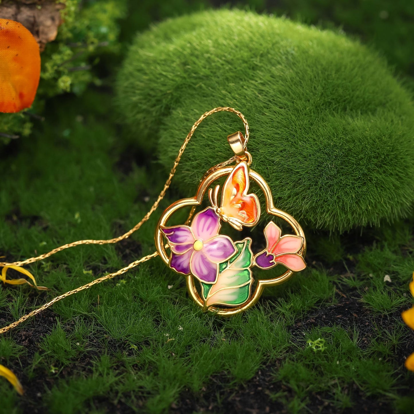 Vintage Garden Butterfly Oil Painting Necklace