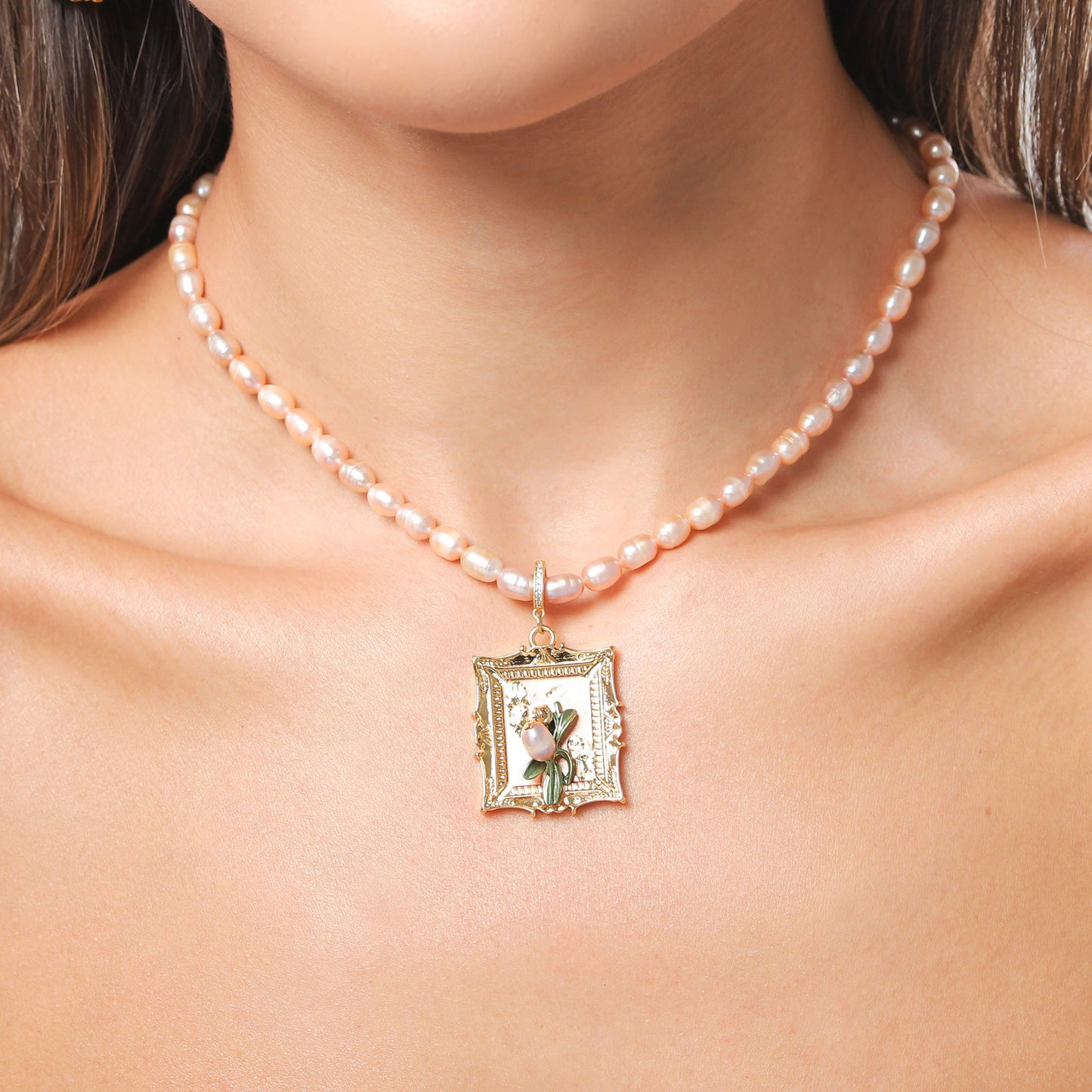 Antique Tulip Oil Painting Necklace