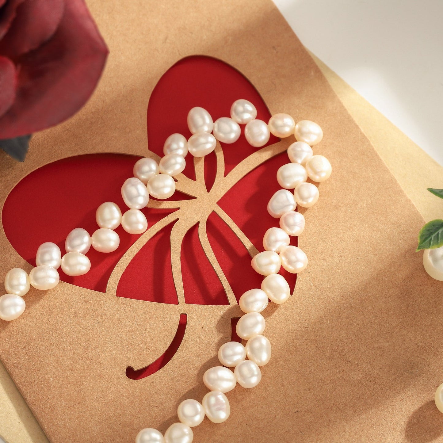 Interlaced Pearl Necklace