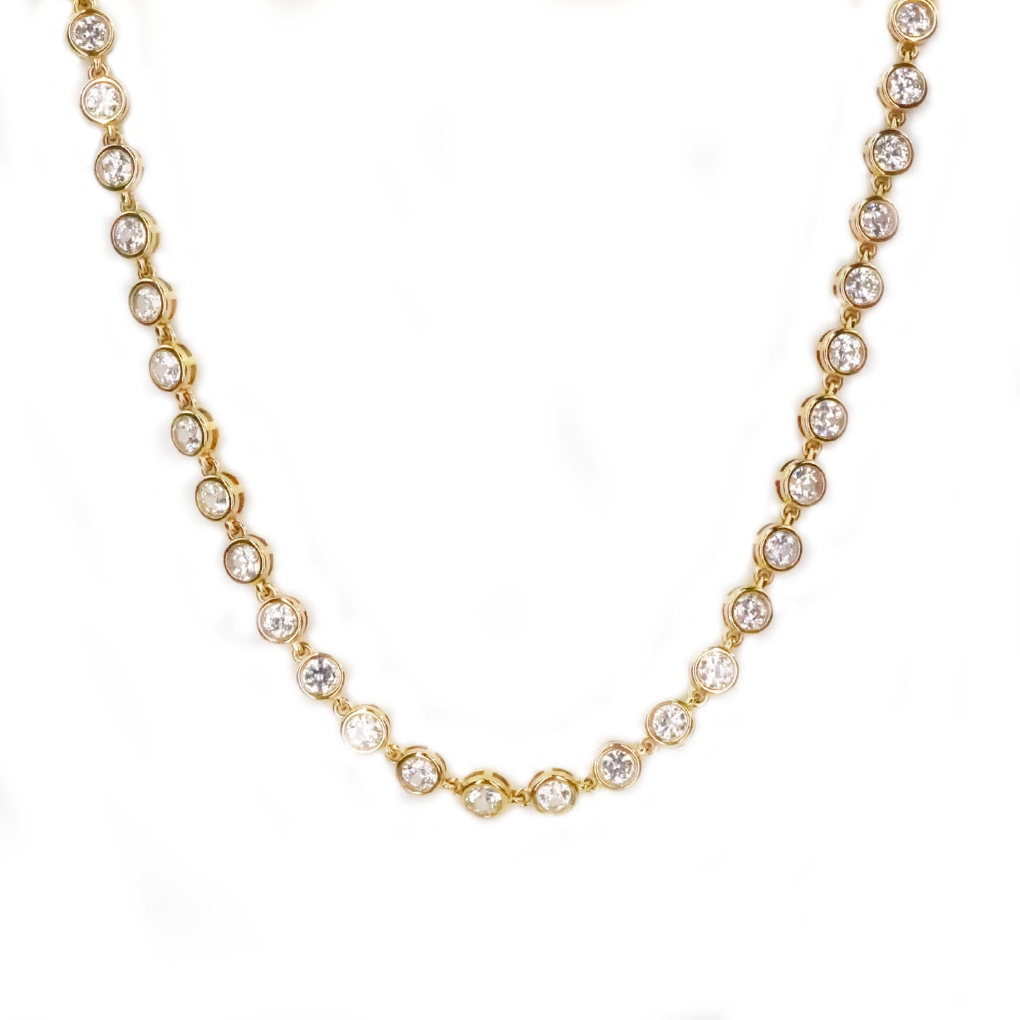 Lumière -  White Round Bezel Gold Necklace