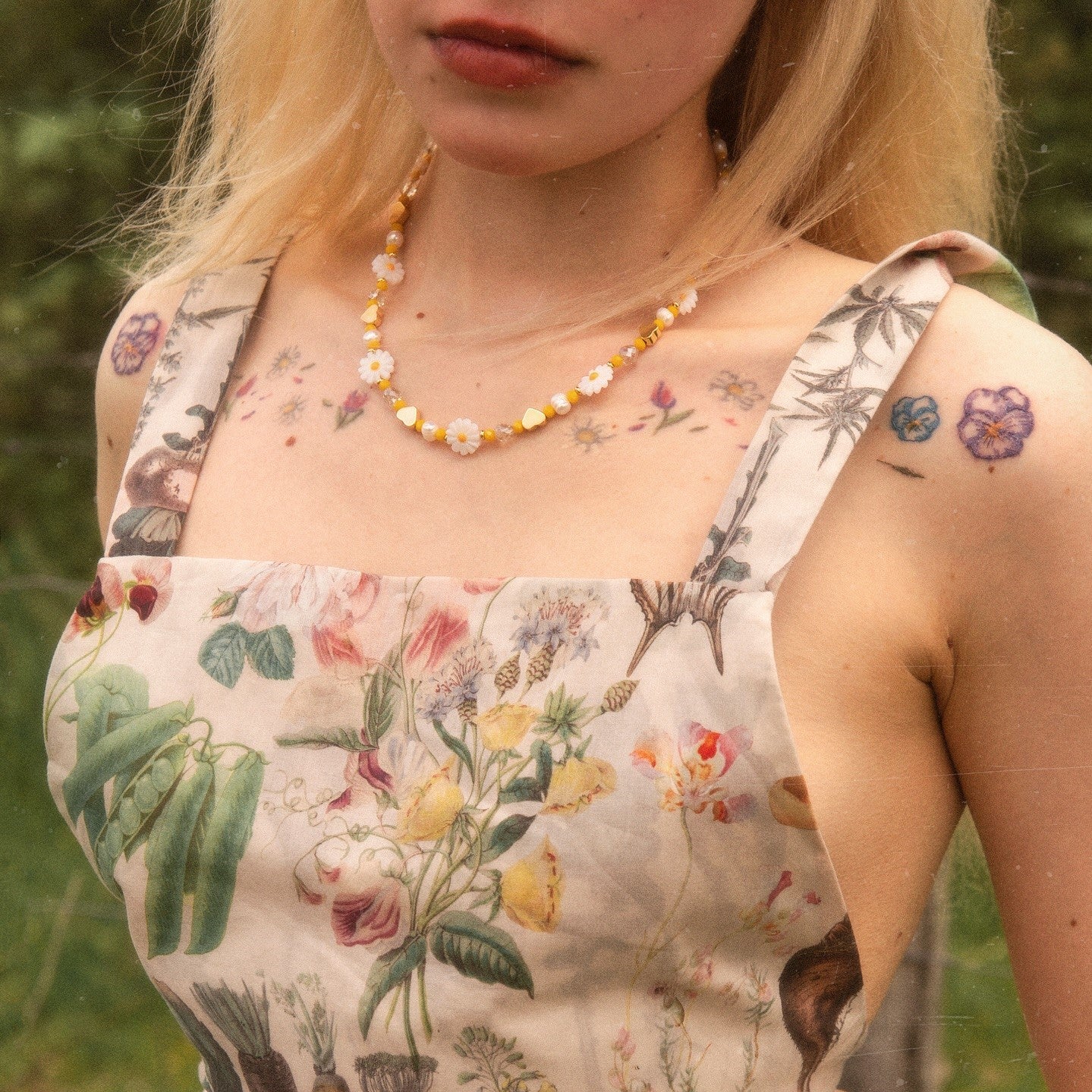 Boho Daisy Flower Beaded Necklace