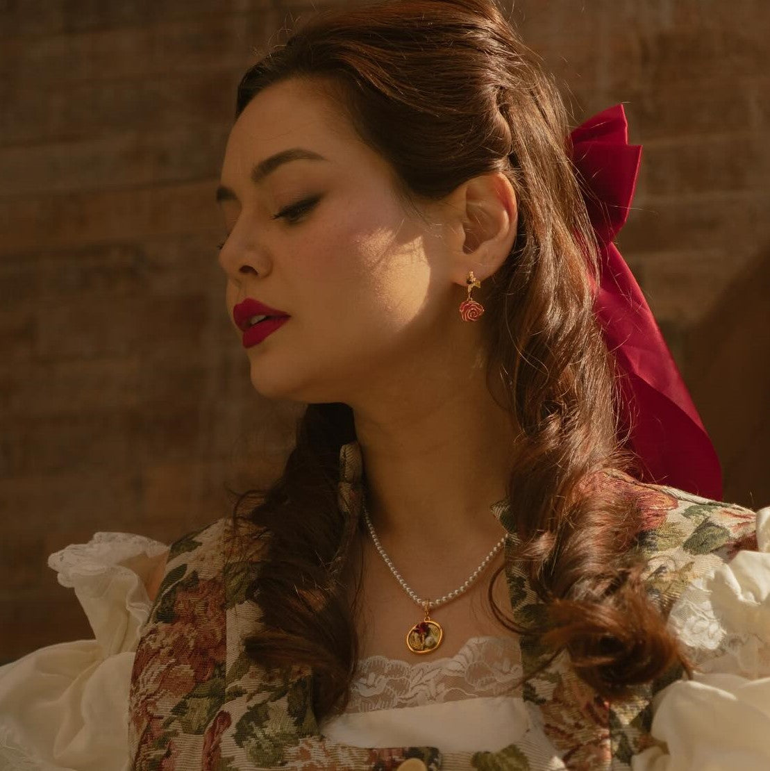 Rose Pendant Oil Painting Necklace